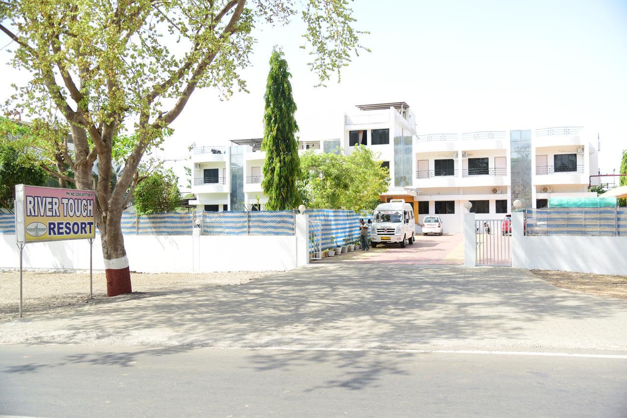 River Touch Resort Silvassa Exterior photo